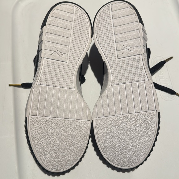 NWT PUMA SHOES BLACK/WHITE 6.5 NEVER WORN - Picture 7 of 10